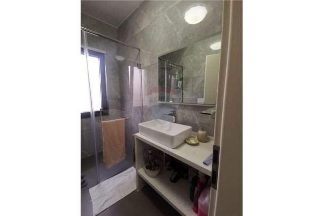 Tirane, jepet me qera apartament 72 m² 650 Euro