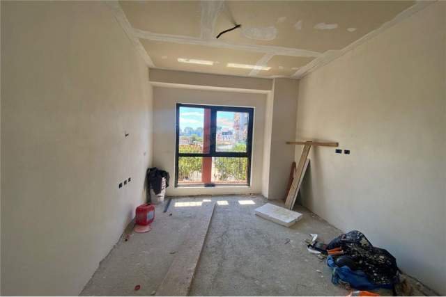 Tirane, shitet apartament 2+1 Kati 2, 125 m² 220.000 Euro (Rruga e Kavajes)