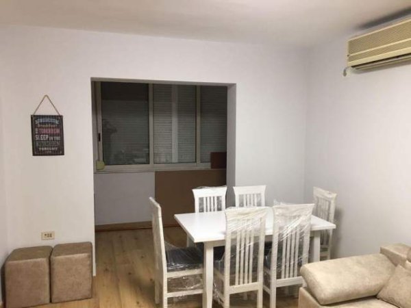 Tirane, jepet me qera apartament 1+1+BLK Kati 4, 60 m² 400 Euro (Rruga myslym shyri)