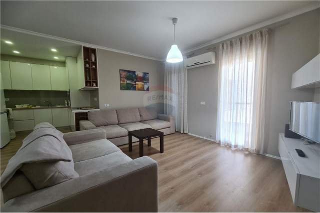 Tirane, jepet me qera apartament 1+1 Kati 6, 70 m² 450 Euro (Rruga e Kavajes)