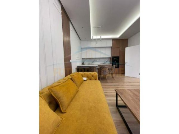 Tirane, jepet me qera apartament 2+1+BLK Kati 7, 100 m² 1.000 Euro (Rruga e Kavajes)