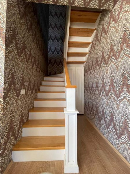 Tirane, jepet me qera apartament duplex 4+1+A+BLK Kati 5, 160 m² 1.500 Euro (Liqeni i Thate, Kompleksi FZ)