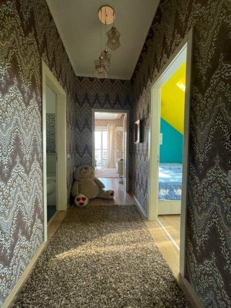 Tirane, jepet me qera apartament duplex 4+1+A+BLK Kati 5, 160 m² 1.500 Euro (Liqeni i Thate, Kompleksi FZ)