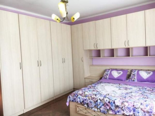 Tirane, shitet apartament 3+1 Kati 9, 165 m² 165.170 Euro (Laprakë)