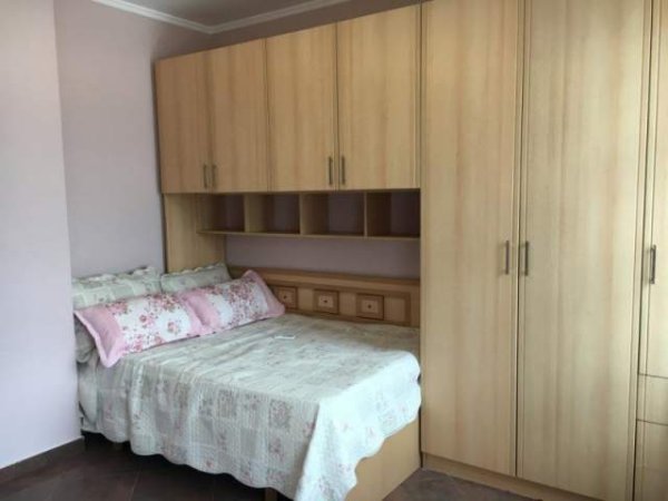 Tirane, shitet apartament 3+1 Kati 9, 165 m² 165.170 Euro (Laprakë)