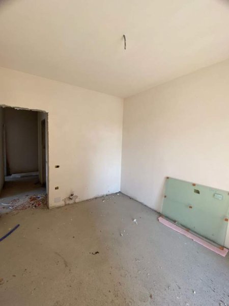 Tirane, shitet 2+1+A Kati 9, 106 m² 137.800 Euro (rruga dibres)