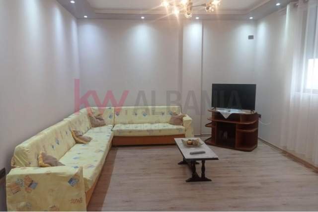 Tirane, jepet me qera apartament 2+1+BLK Kati 1, 330 Euro (Rruga Teodor Keko)