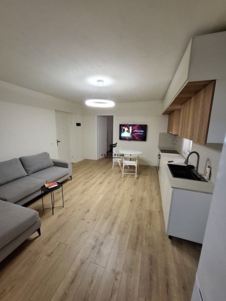 Tirane, jepet me qera apartament 2+1 Kati 4, 60 m² 600 € (RRUGA E BARRIKADAVE)