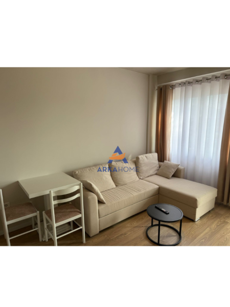 Tirane, jepet me qera 1+1 Kati 7, 50 m² 500 € (ASTIR,HOTEL GRANDA)