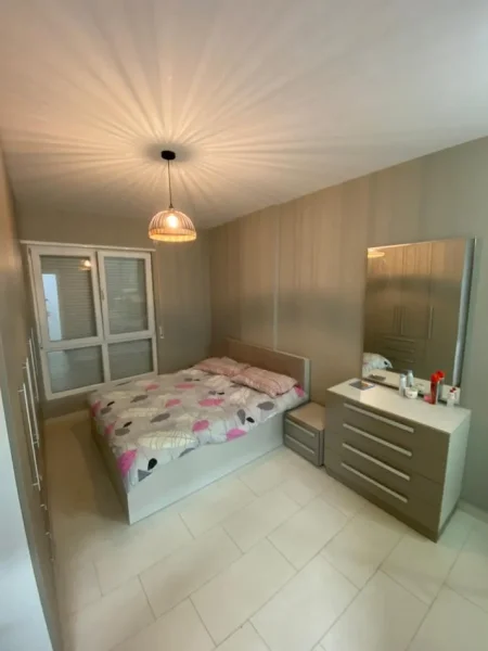 Tirane, jepet me qera apartament 2+1+Ballkon Kati 7, 91 m² 590 € (5 Maj)