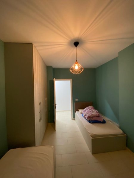 Tirane, jepet me qera apartament 2+1+Ballkon Kati 7, 91 m² 590 € (5 Maj)