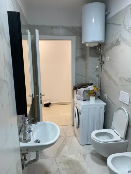 Tirane, jepet me qera apartament 2+1+Ballkon Kati 7, 91 m² 590 € (5 Maj)