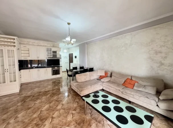 Tirane, jepet me qera apartament 2+1+Ballkon Kati 4, 110 m² 500 € (Astir, Prane Bar Oslo)