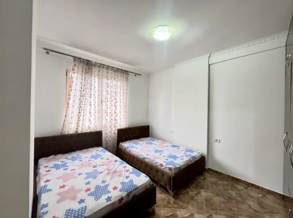 Tirane, jepet me qera apartament 2+1+Ballkon Kati 4, 110 m² 500 € (Astir, Prane Bar Oslo)