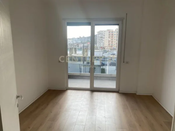Tirane, shitet apartament 2+1 , 115 m² 162.000 € (Unaza e Re)