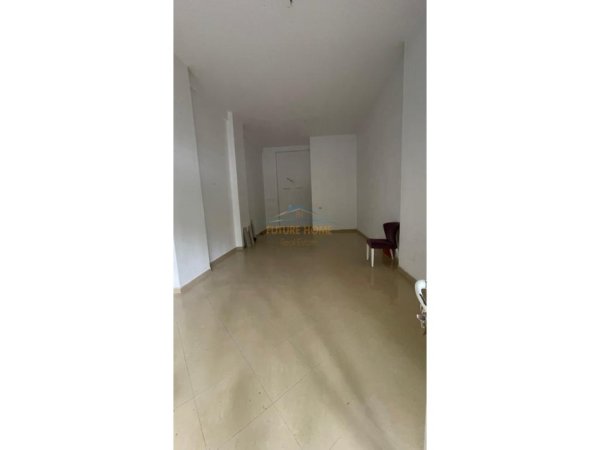 Tirane, jepet me qera ambjent biznesi Kati 0, 37 m² (Rruga Arkitekt Sinani)