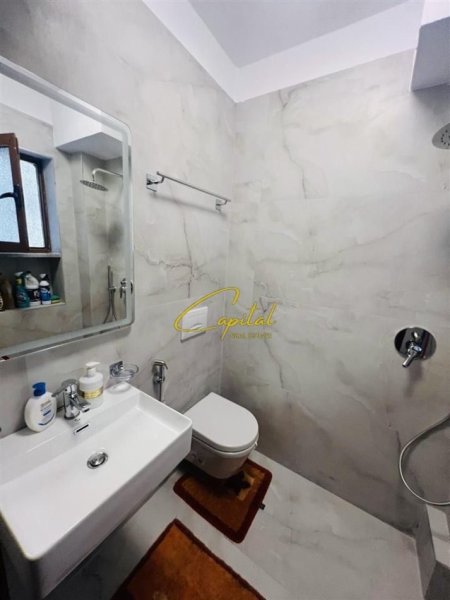 Tirane, jepet me qera apartament 2+1 Kati 4, 70 m² 700 € (STADIUMI DINAMO)