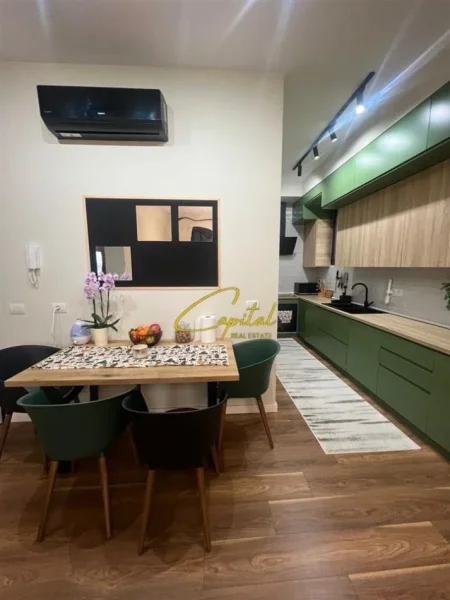 Tirane, jepet me qera apartament 2+1 Kati 9, 100 m² 1.500 € (RRUGA E KOSOVAREVE)