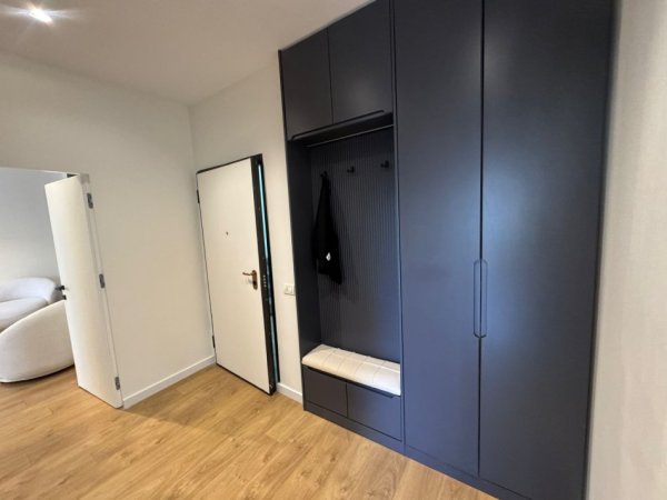 Tirane, jepet me qera apartament 2+1 , 80 m² 750 € (Kodra e Diellit)