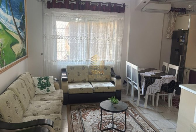 Tirane, jepet me qera apartament 2+1+Ballkon Kati 6, 90 m² 450 € (Rruga Mikel Maruli)