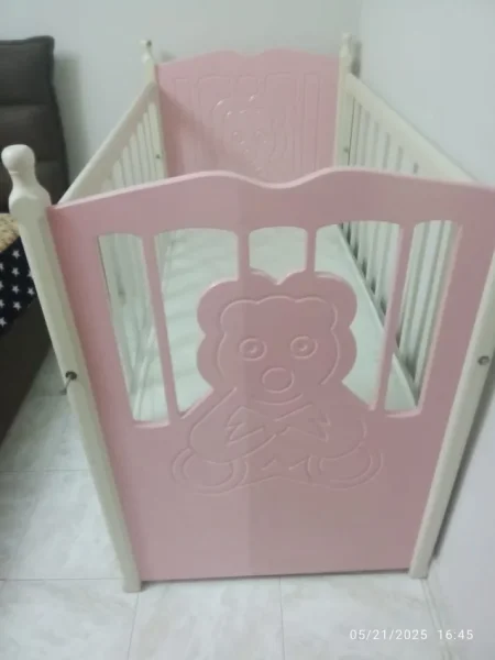 Tirane, shes aksesore Shes krevat per femije