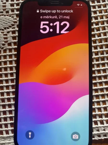 Tirane, shes Celular-Smartphone Iphone