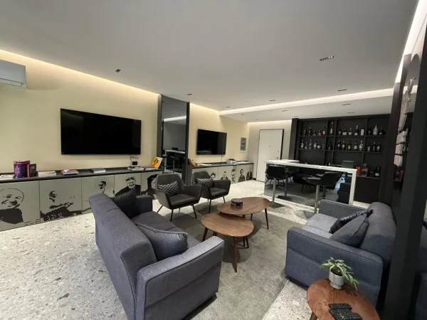 Tirane, shes apartament 3+1+Ballkon Kati 3, 125 m² 470.000 € (BLLOK)