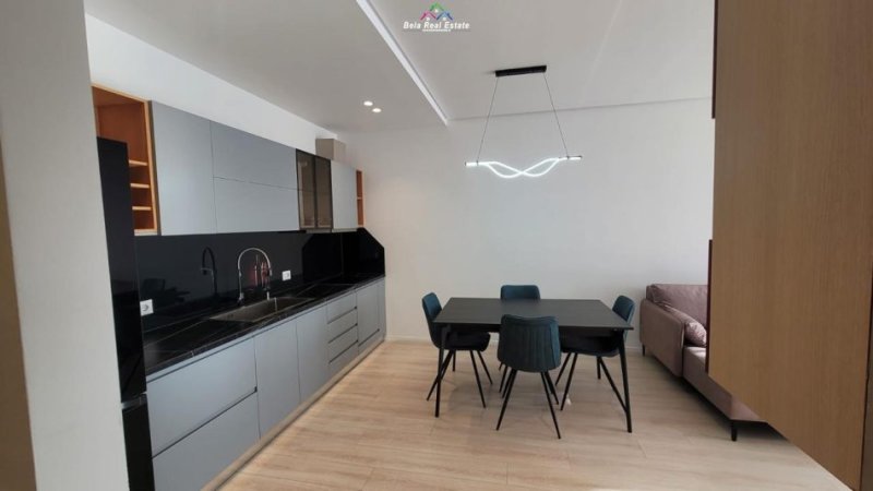 Tirane, jepet me qera apartament 1+1+Ballkon Kati 5, 74 m² 550 € (farmacia 10)