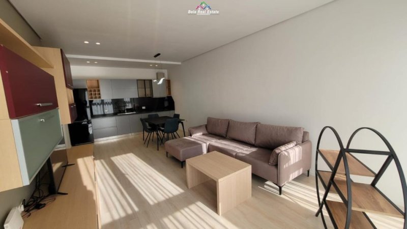 Tirane, jepet me qera apartament 1+1+Ballkon Kati 5, 74 m² 550 € (farmacia 10)