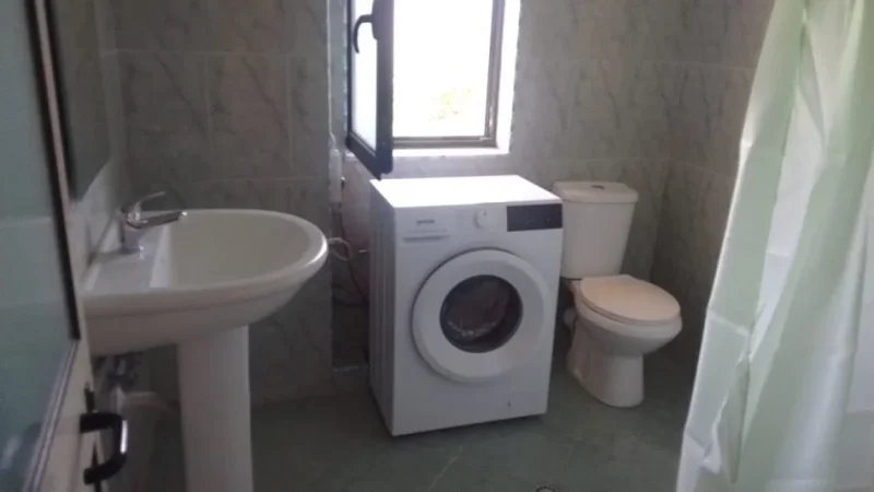 Tirane, jepet me qera apartament 3+1 Kati 2, 120 m² 450 € (astir)