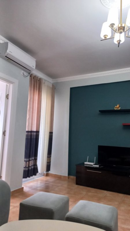 Vlore, jepet me qera apartament 1+1+Ballkon Kati 8, 60 m² 30 € (Çameria)