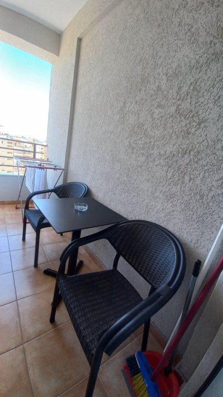 Vlore, jepet me qera apartament 1+1+Ballkon Kati 8, 60 m² 30 € (Çameria)