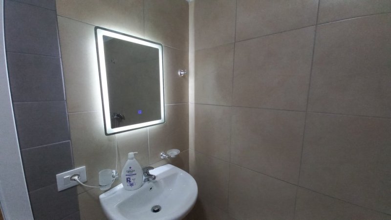 Vlore, jepet me qera apartament 1+1+Ballkon Kati 8, 60 m² 30 € (Çameria)