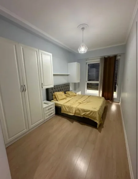 Tirane, jepet me qera apartament 1+1+Ballkon Kati 6, 60 m² 600 € (Kompleksi Kontakt, Rr e Kavajes)