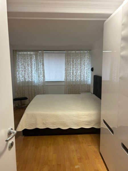 Tirane, shitet apartament 2+1 , 85 m² 190.000 € (Libri Universitar)