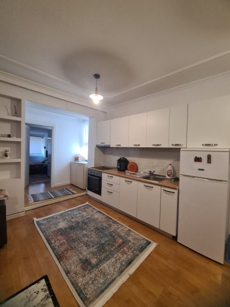 Tirane, shitet apartament 2+1 , 85 m² 190.000 € (Libri Universitar)