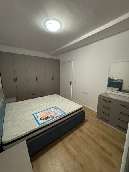 Tirane, Ne Kodren e Diellit Jepet me Qera 2+1 Kati 2, 70 m² 650 € (Kodra e Diellit)