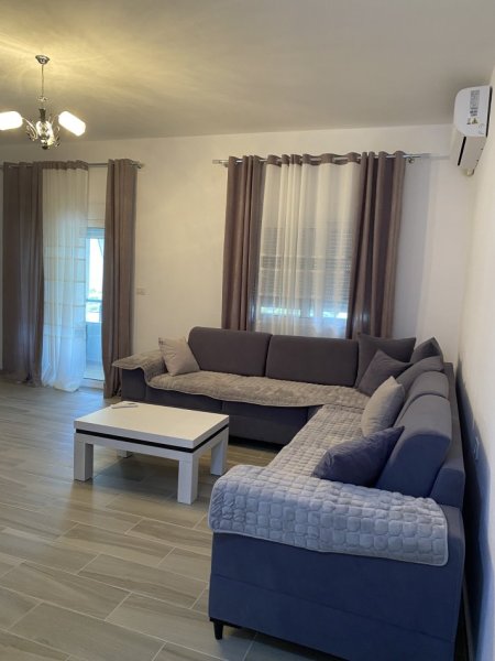 Gjirokaster, jepet me qera apartament 2+1+Aneks+Ballkon Kati 2, 105 m² 400 € (Javer Rushiti)