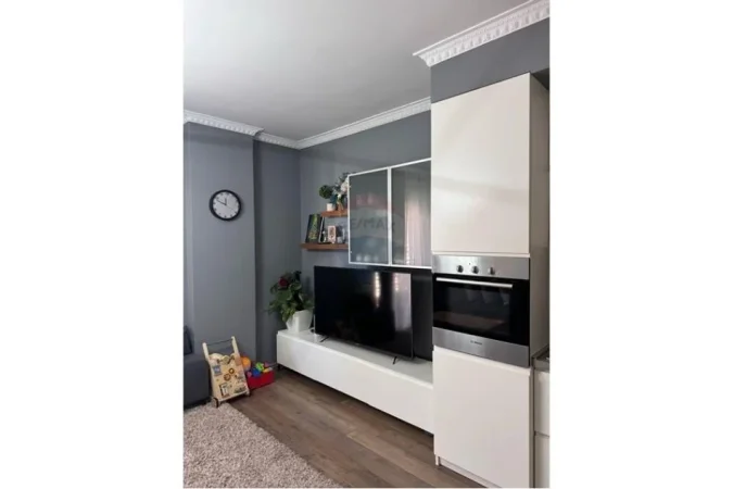 Tirane, shitet apartament Kati 5, 105 m² 155.000 € (Pran Restorant Freskut)