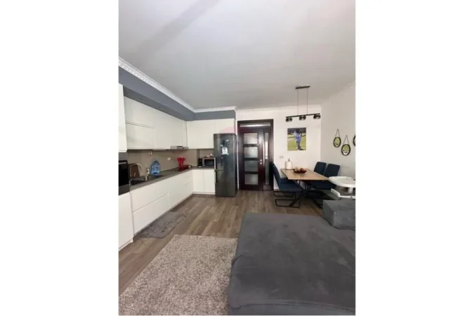 Tirane, shitet apartament Kati 5, 105 m² 155.000 € (Pran Restorant Freskut)