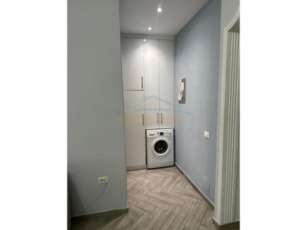 Tirane, jepet me qera apartament 1+1+Ballkon Kati 9, 152 m² 500 € (Astir, Unaza e Re)