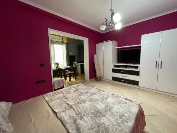 Tirane, jepet me qera apartament 1+1 Kati 2, 45 m² 350 € (Kodra e Diellit)