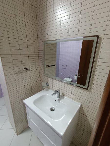 Shqiperi, jepet me qera apartament 1+1+Aneks+Ballkon Kati 4, 65 m² 550 € (Kompleksi Magnet 21 Dhjetori)