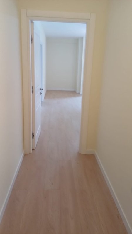 Tirane, jepet me qera apartament 2+1+Ballkon Kati 3, 87 m² 600 € (Rruga &quot;Hoxha Tasim&quot;, ne kryqezim me rugen Bardhyl)