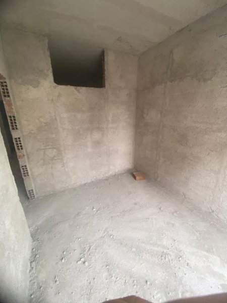 Tirane, shitet apartament 2+1 Kati 3, 75 m² 113.000 € ( Shitet Apartament 2+1 në Rrugën e Dibrës! Super Cmim 113.000 Euro)