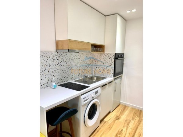 Tirane, shitet garsonier 1+1 Kati 4, 43 m² 143.000 € (Mine Peza)
