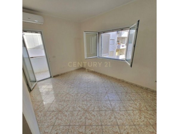 Durres, shitet apartament 1+1 Kati 3, 67 m² 68.000 € (Plazh, Iliria)