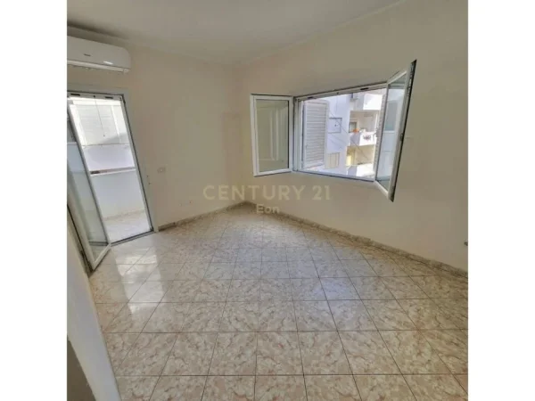 Durres, shitet apartament 1+1 Kati 3, 67 m² 68.000 € (Plazh, Iliria)