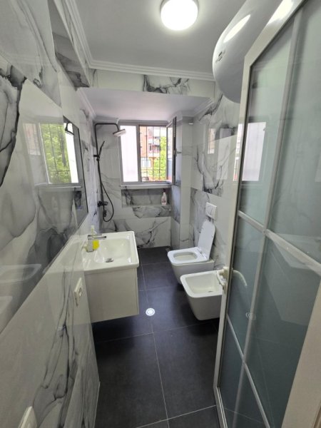 Tirane, shitet apartament 2+1+Aneks+Ballkon Kati 2, 75 m² 188.000 € (Rruga e Kavajes)