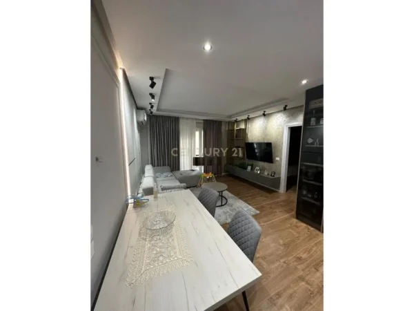 Tirane, shitet apartament 2+1 Kati 3, 89 m² 230.000 € (Kodra e Diellit)